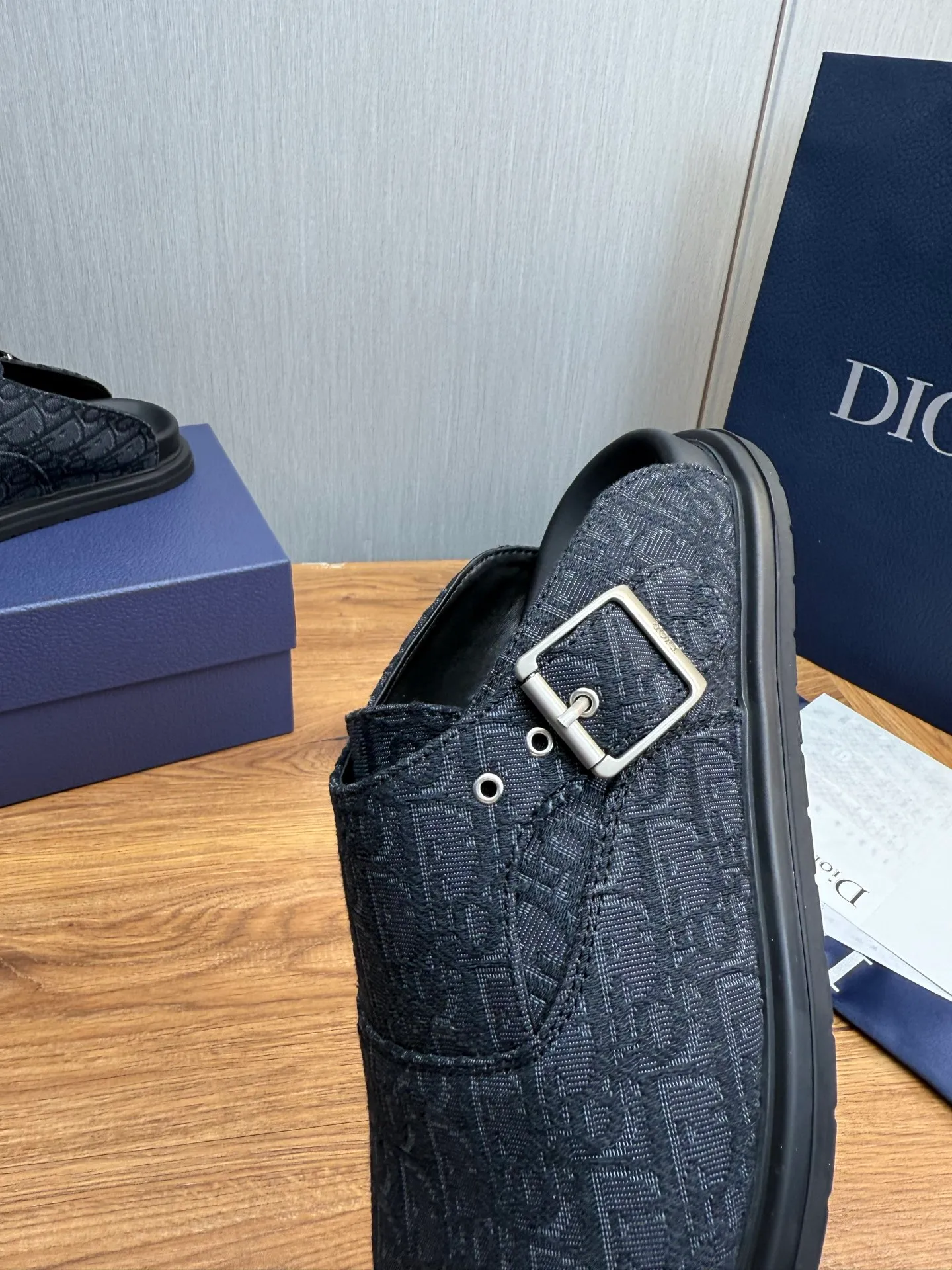 Men's shoes 💰560💰 Dior. Men's slippers 🩴Official website one to one production 38-45 sizes 45 46 🉑️Customized! Original embossed cowhide, sheepskin lining✅Original outsole⬆️